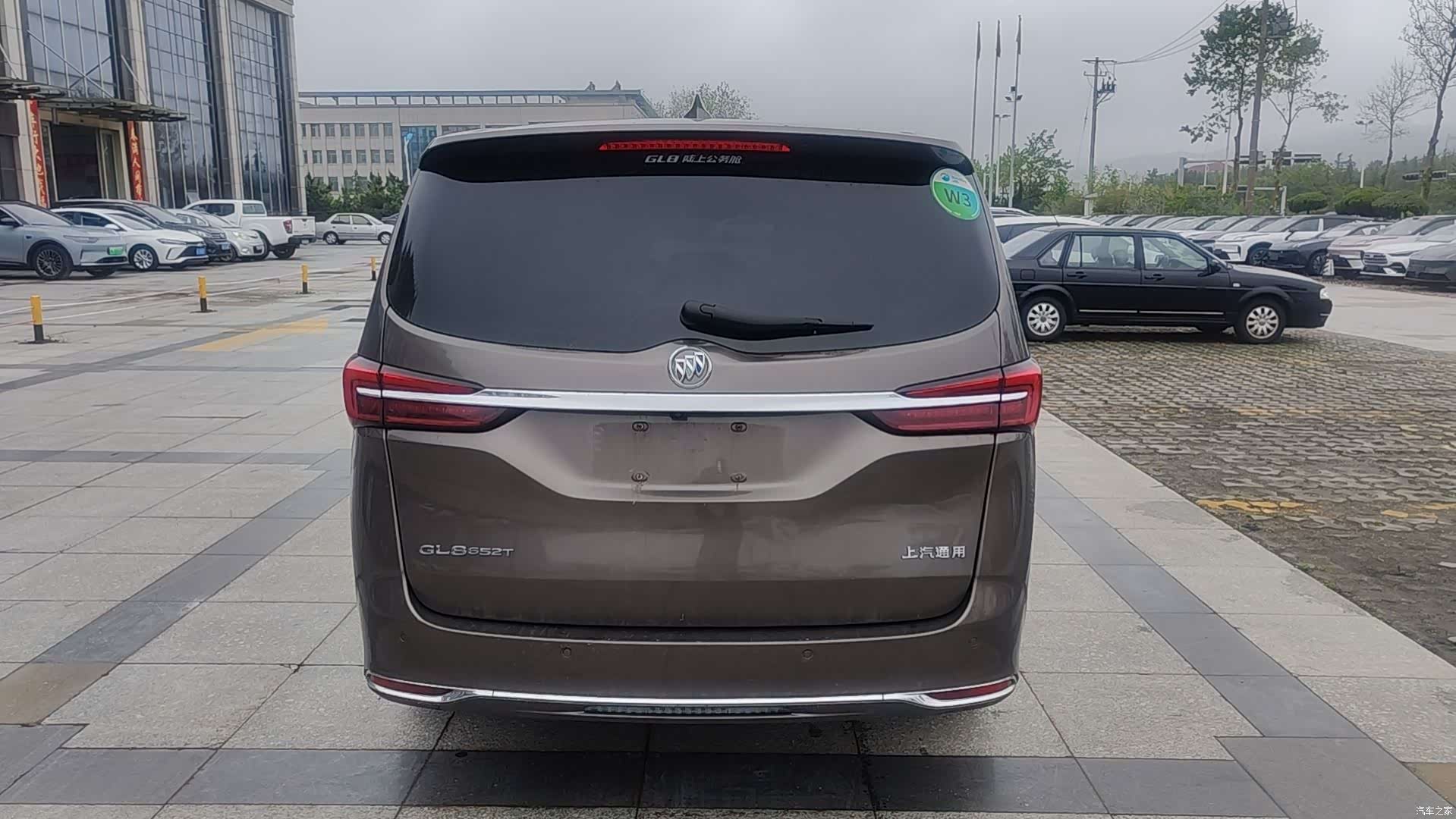 Buick GL8, 2021 3