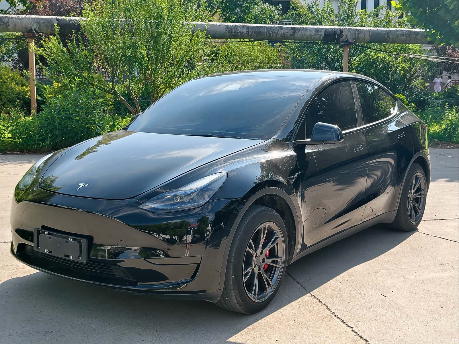 Tesla Model Y, 2023 1