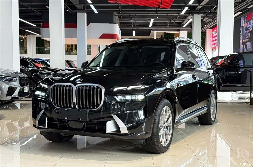 BMW X7, 2026 1