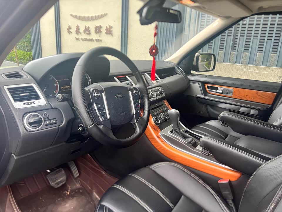 Land Rover Range Rover Sport Land Rover Range Rover Sport