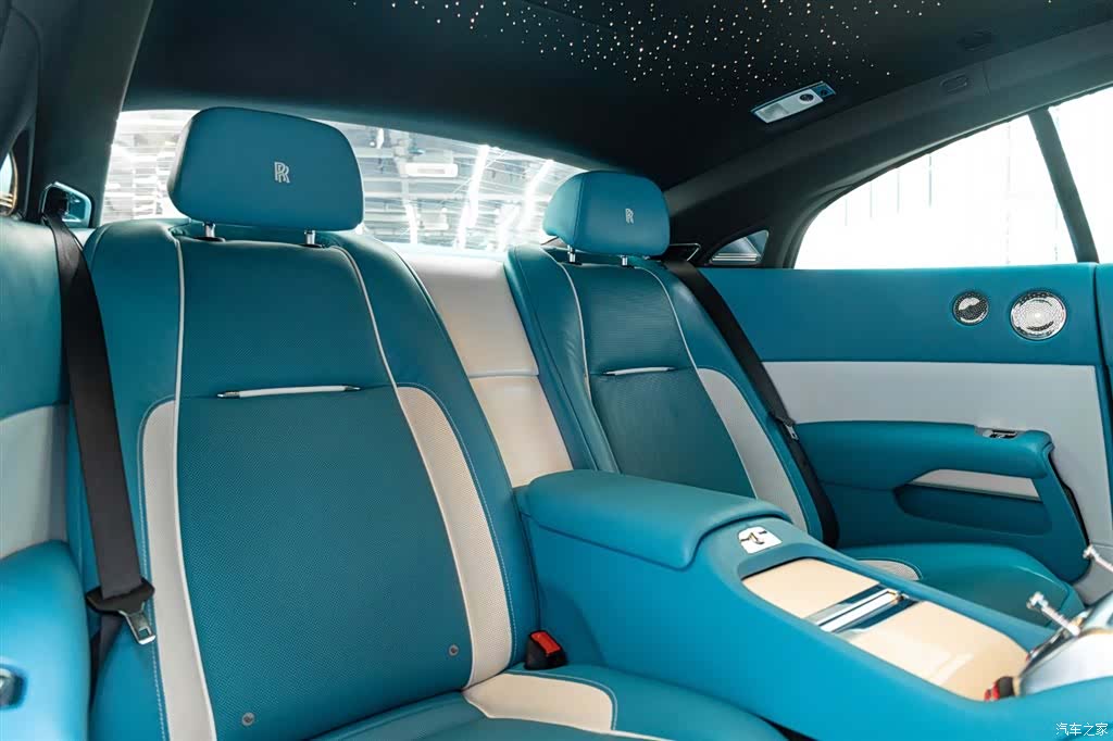 Rolls-Royce Wraith, 2021 13