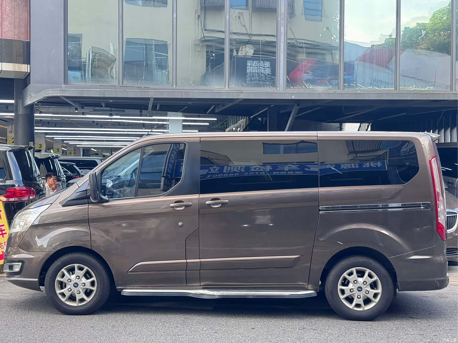 Ford Tourneo, 2017 4