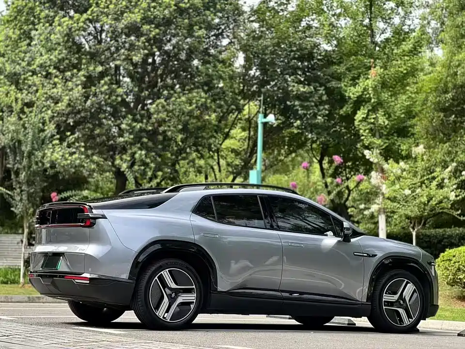 Changan E07