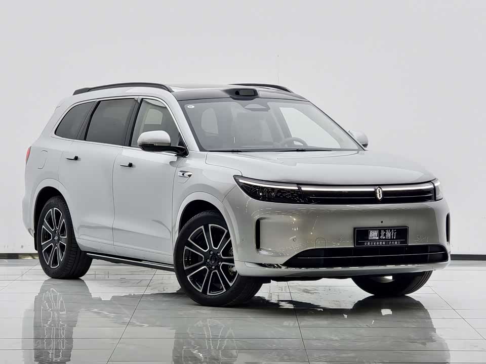 AITO Ask the world M7