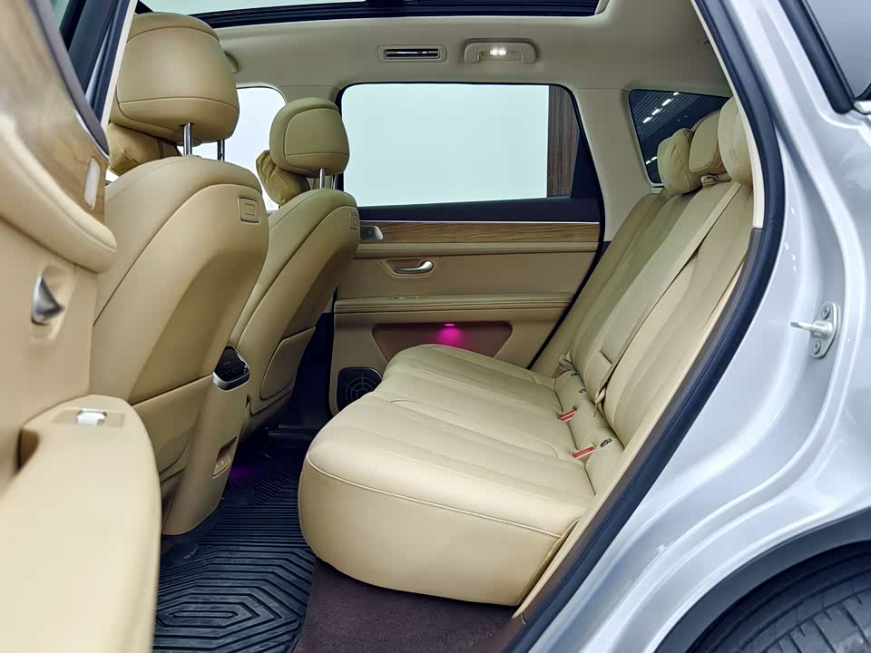 AITO Ask the world M7