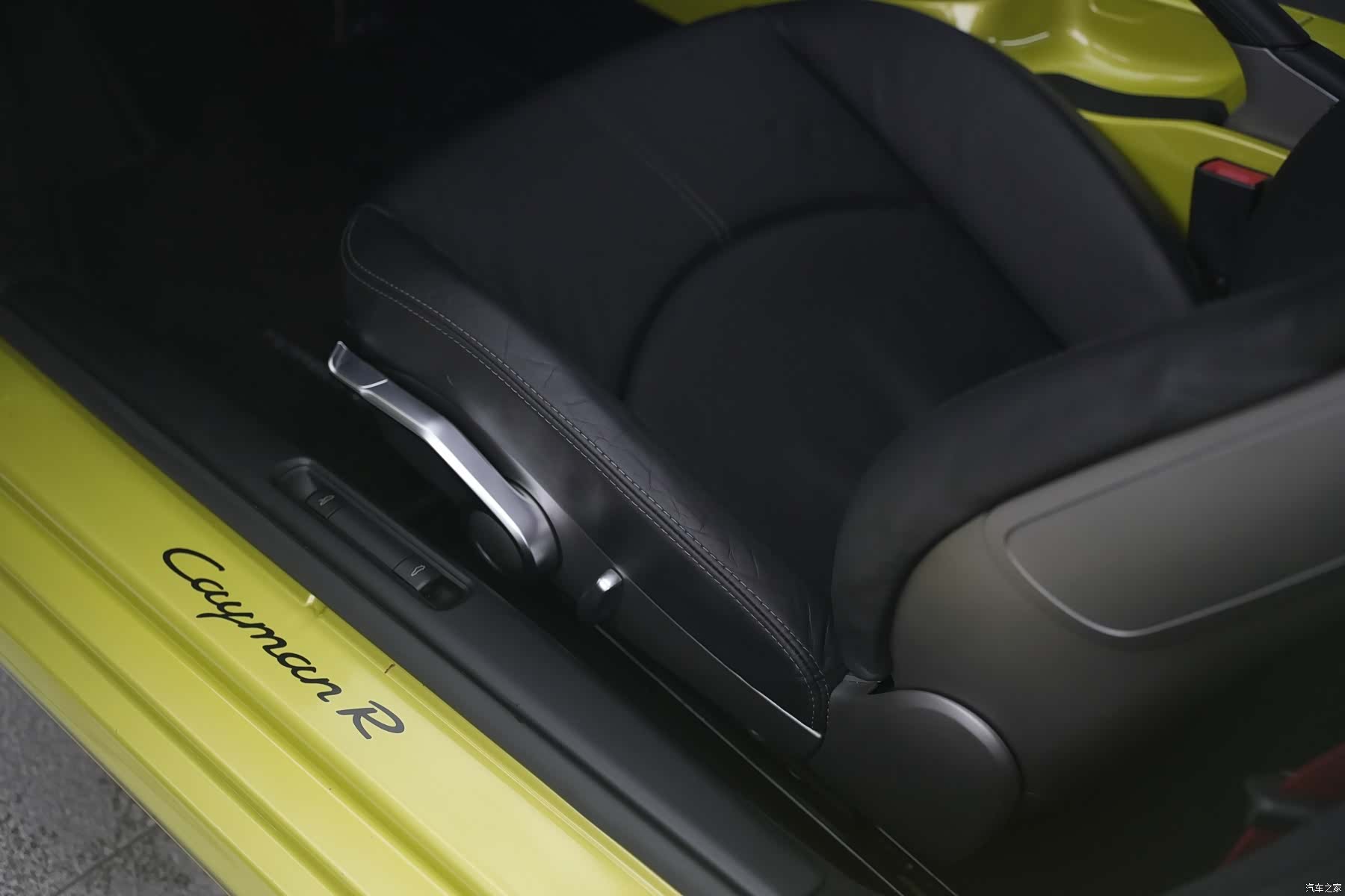 Porsche Cayman, 2011 21