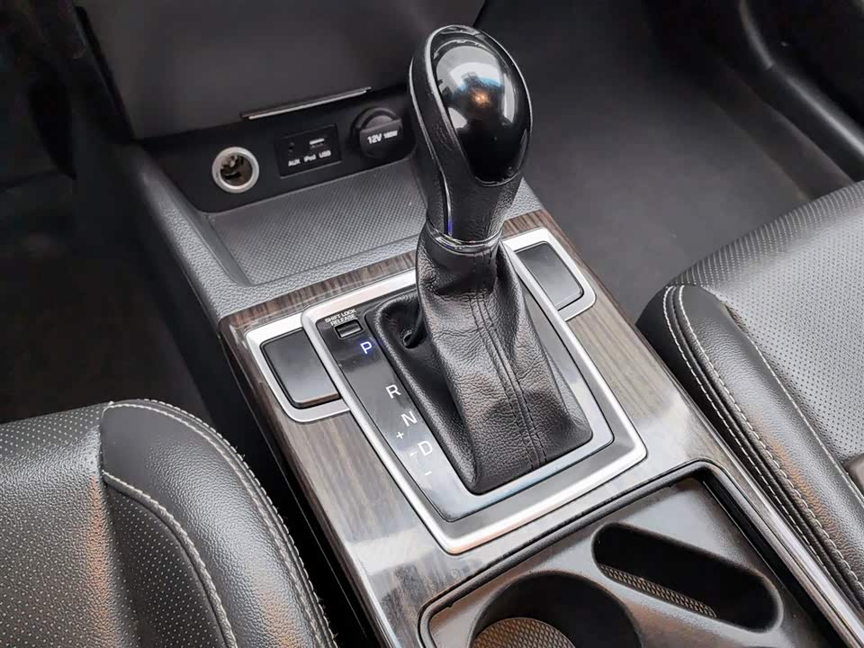 Hyundai Name picture