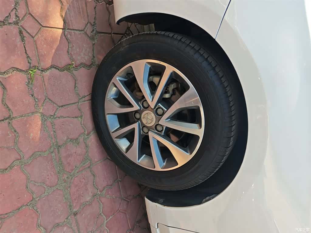 BAIC D50, 2019 23
