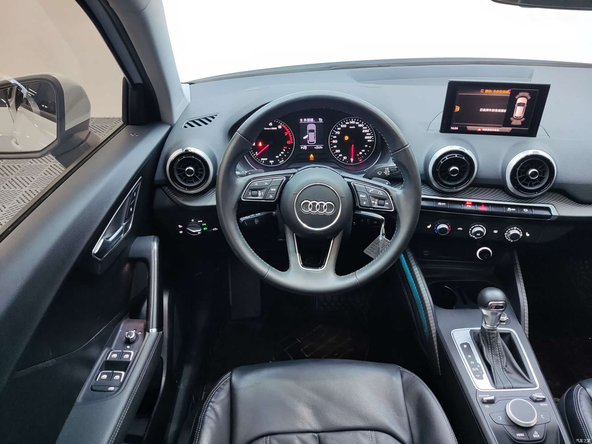 Audi Q2L, 2022 14