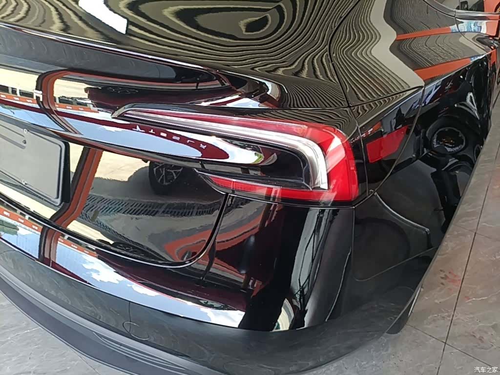 Tesla Model 3, 2024 8