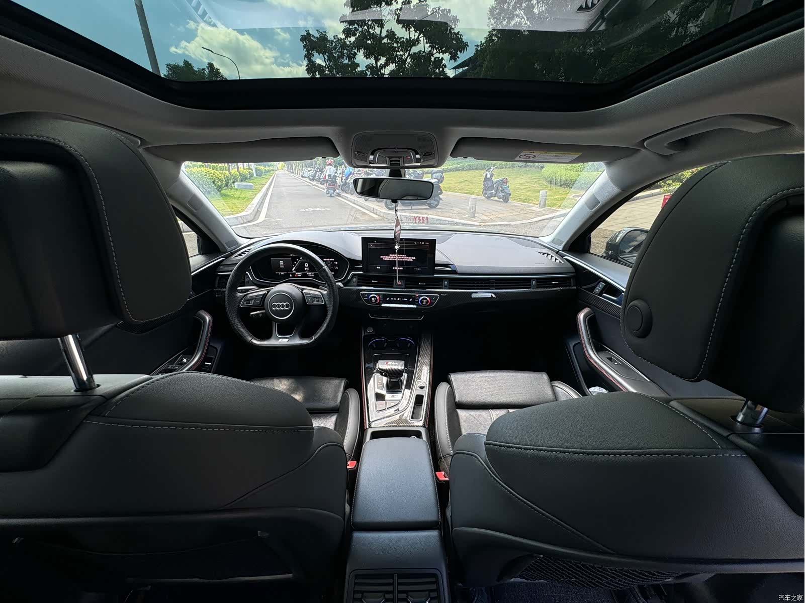 Audi A4L, 2020 9