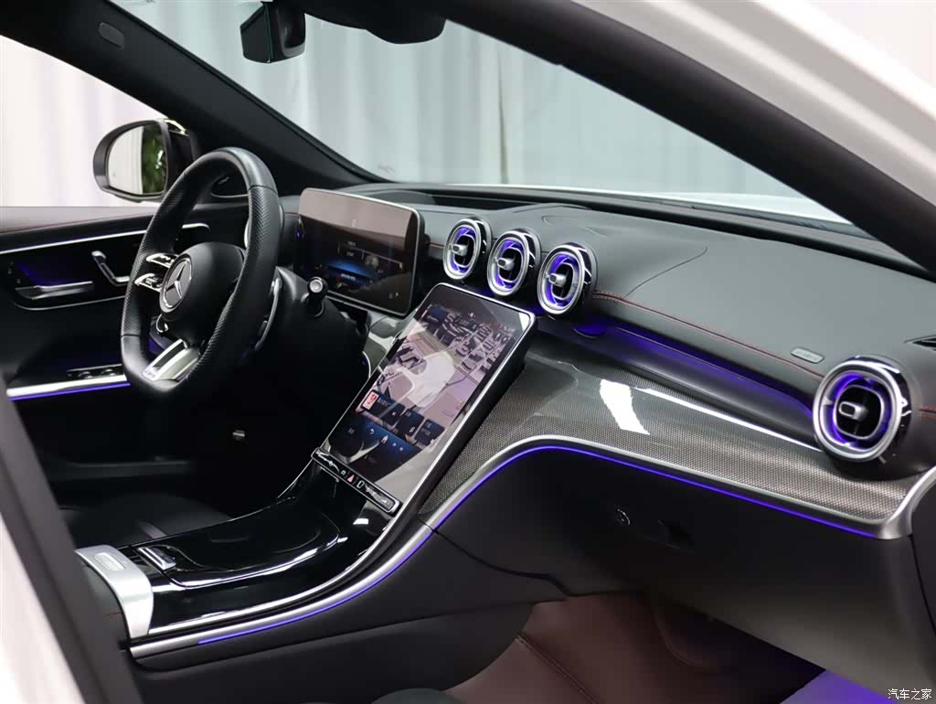 Mercedes-Benz C-Class, 2024 18