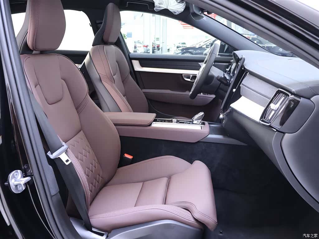 Volvo S90, 2026 20
