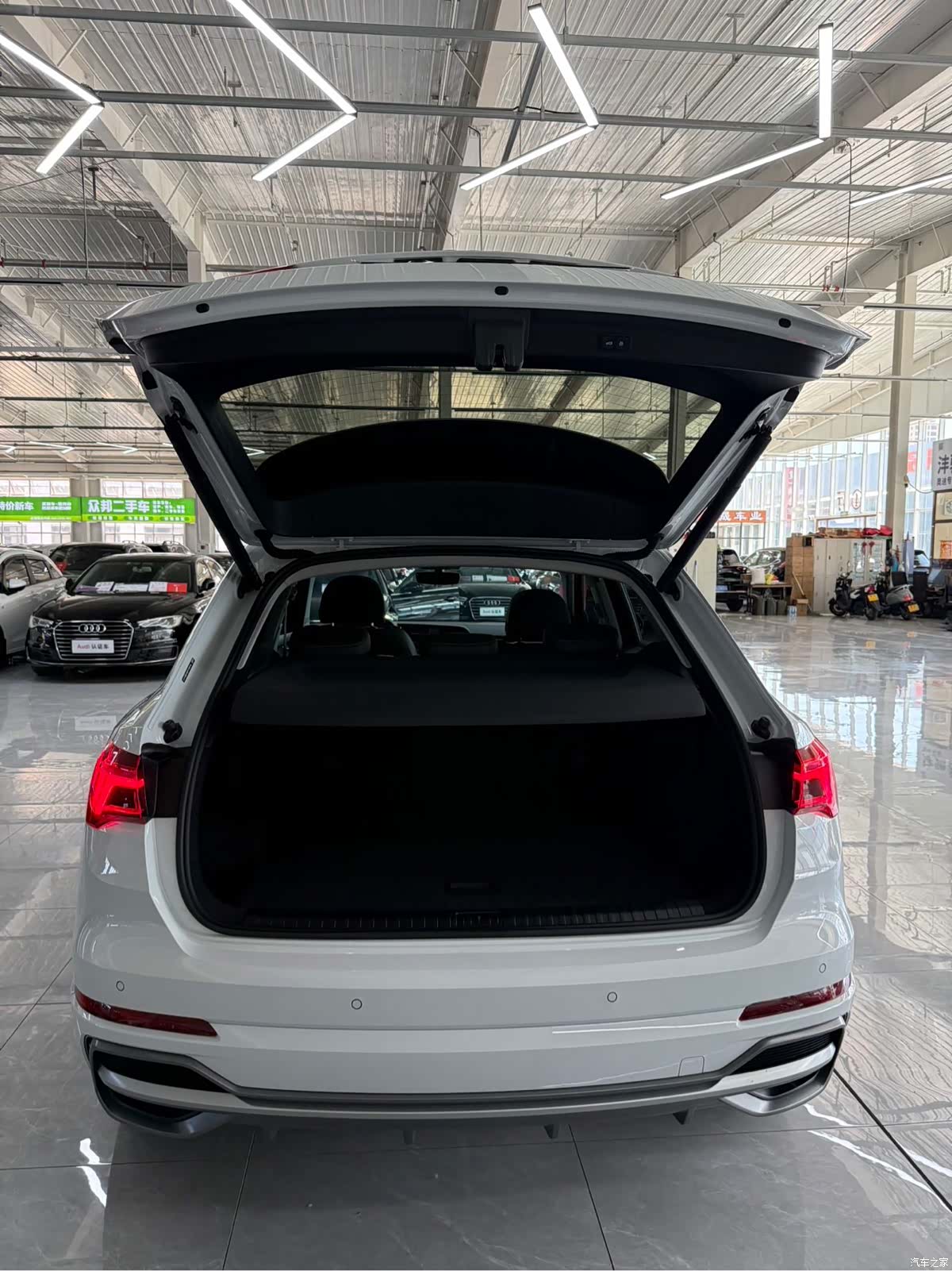 Audi Q3, 2023 21