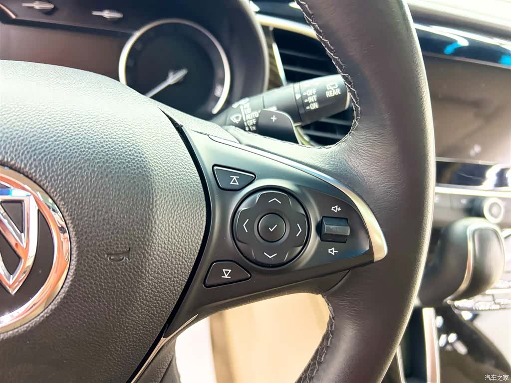 Buick GL8, 2019 13
