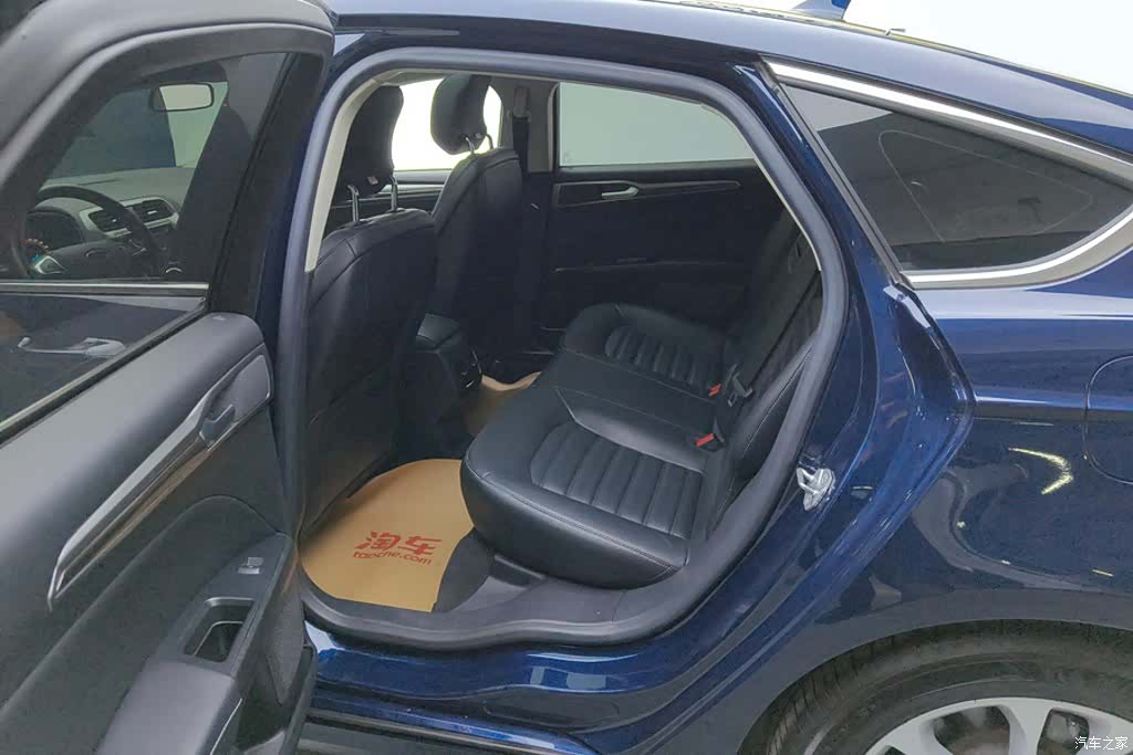 Ford Mondeo, 2022 11