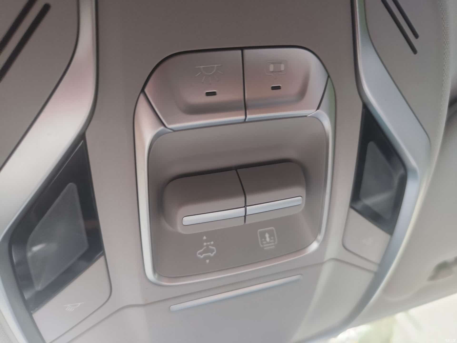 Geely Preface, 2022 16