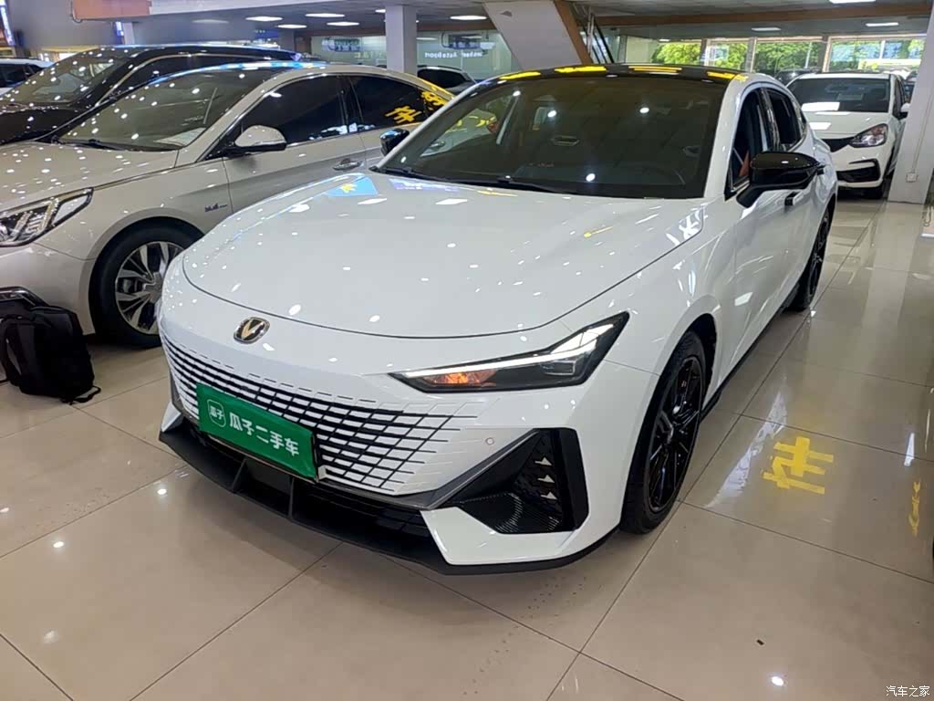 Changan UNI-V, 2024 1
