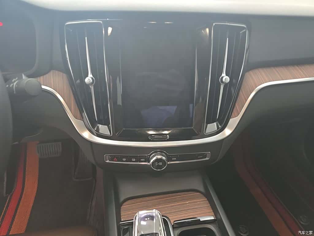 Volvo S60, 2022 13
