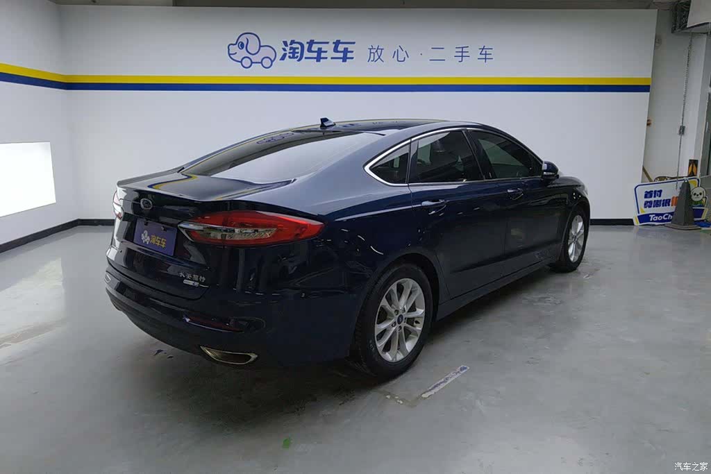 Ford Mondeo, 2022 3