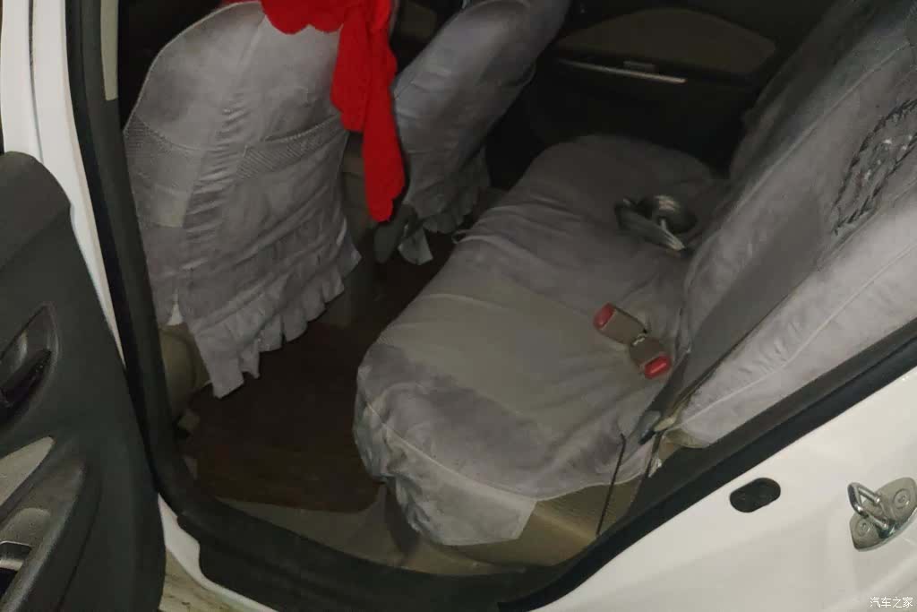 Toyota GL-i, 2012 11