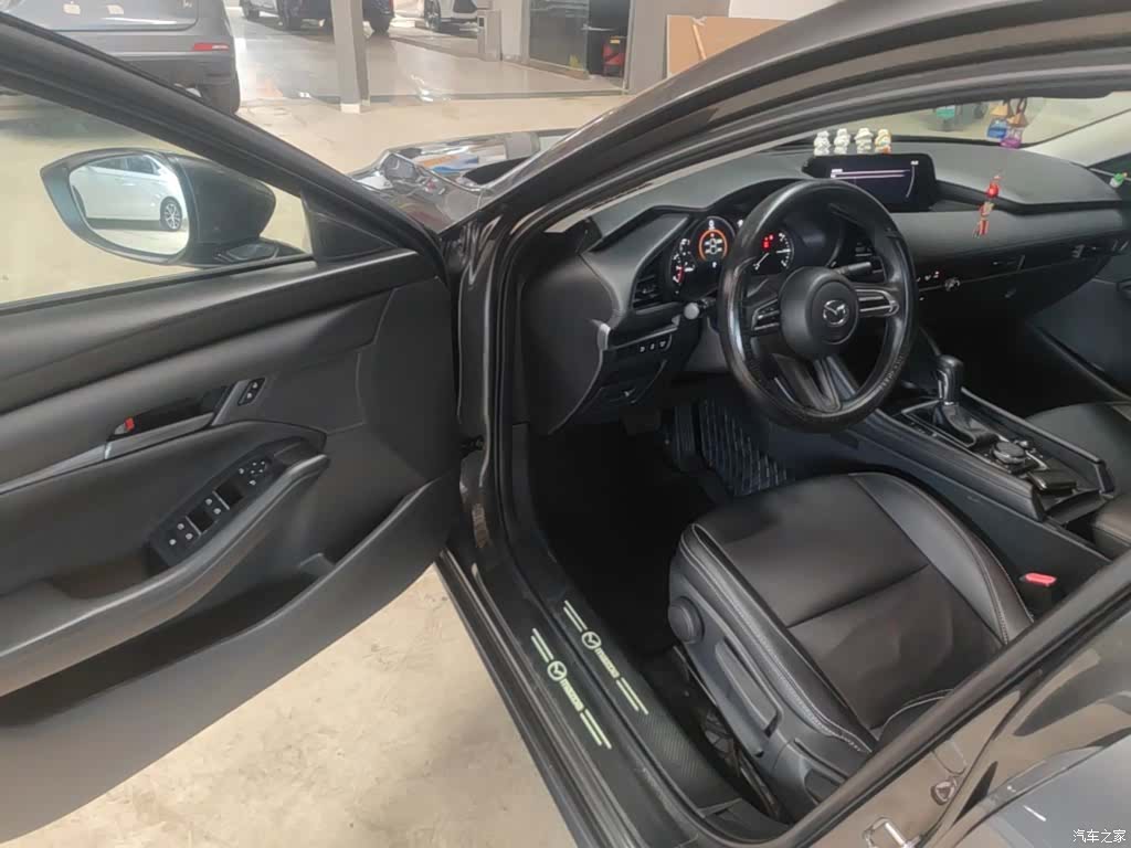 Mazda Mazda3, 2021 16