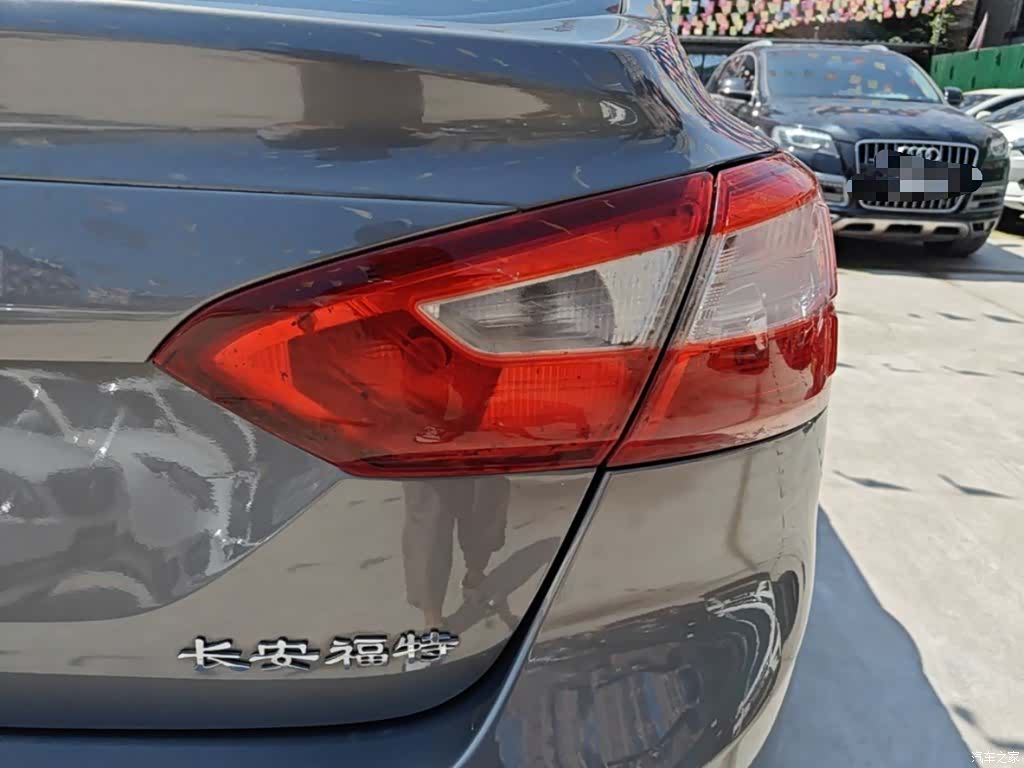Ford Focus, 2015 8