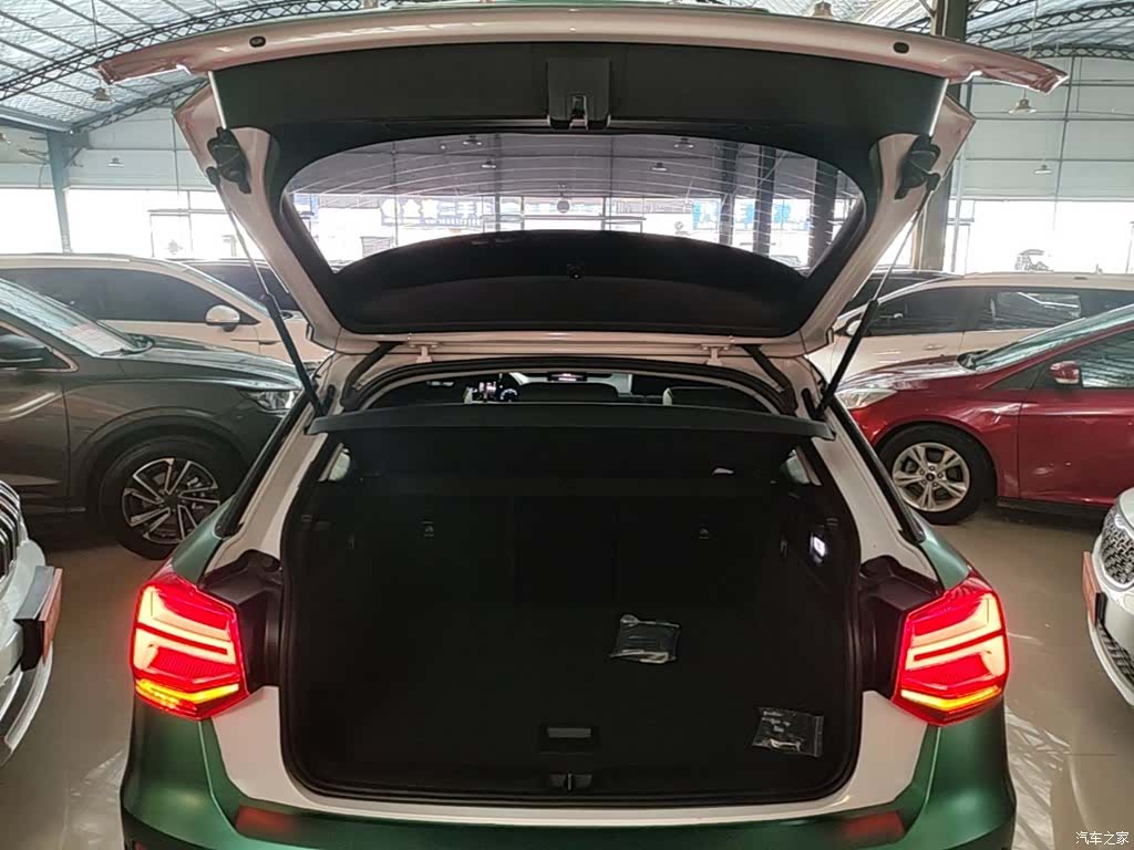 Audi Q2L, 2020 19