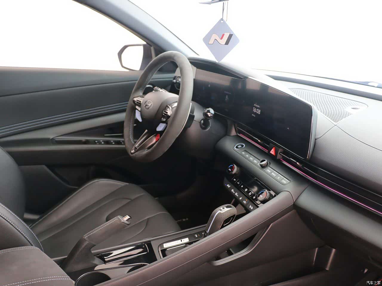 Hyundai Elantra, 2024 15