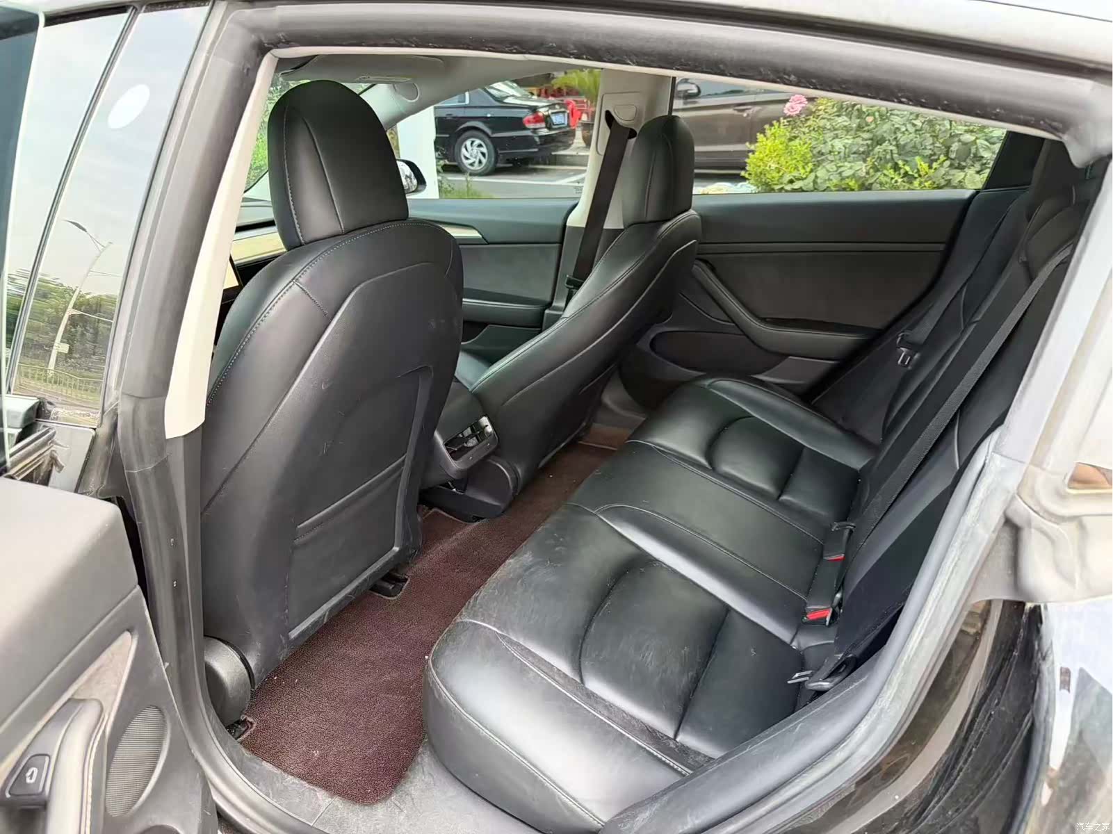 Tesla Model 3, 2021 все фото