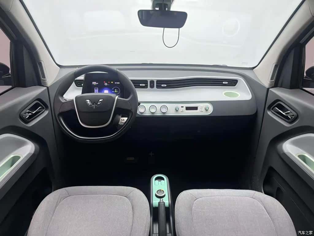 Wuling MINIEV, 2021 10