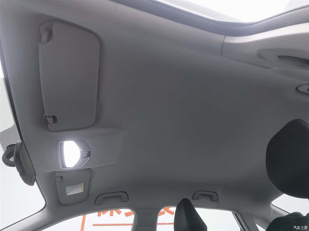 Geely Emgrand, 2025 14