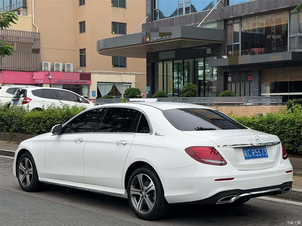 Mercedes-Benz E-Class, 2016 12