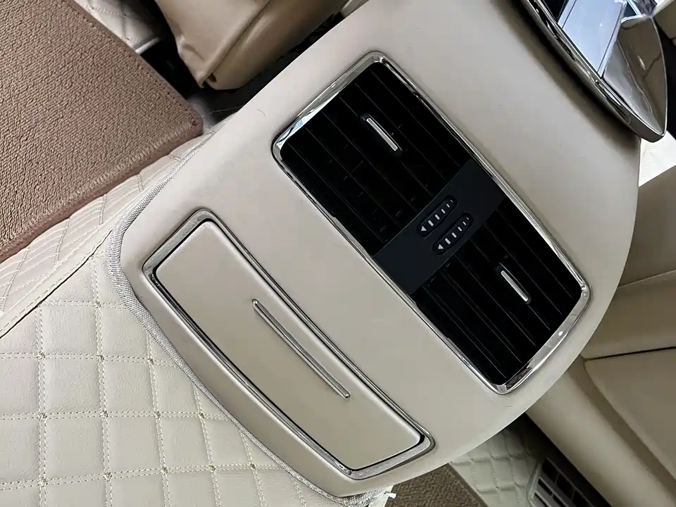 Hongqi Golden Sunflower National Ceremony