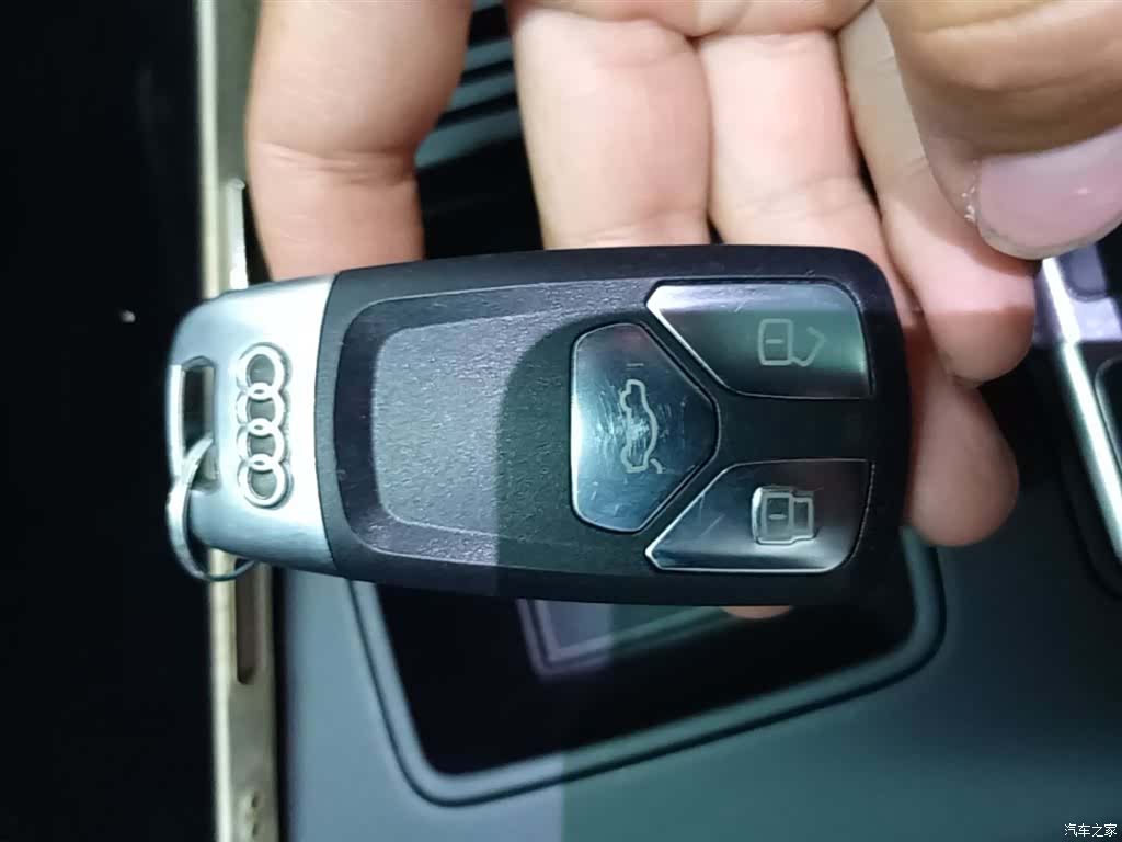 Audi A4L, 2024 9