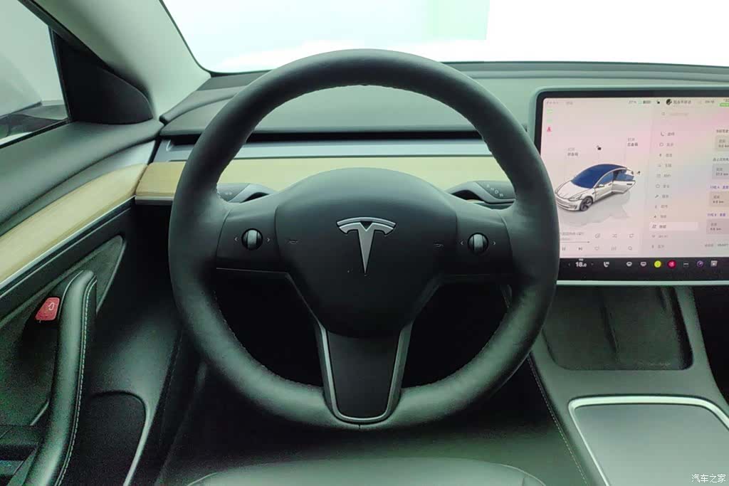 Tesla Model 3, 2023 15