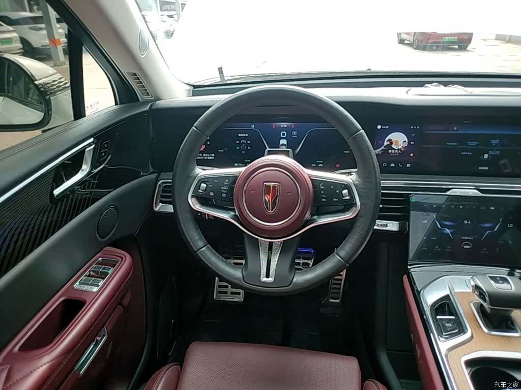 Hongqi E-HS9, 2023 11