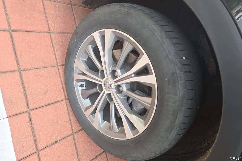Buick Envision Plus, 2022 6