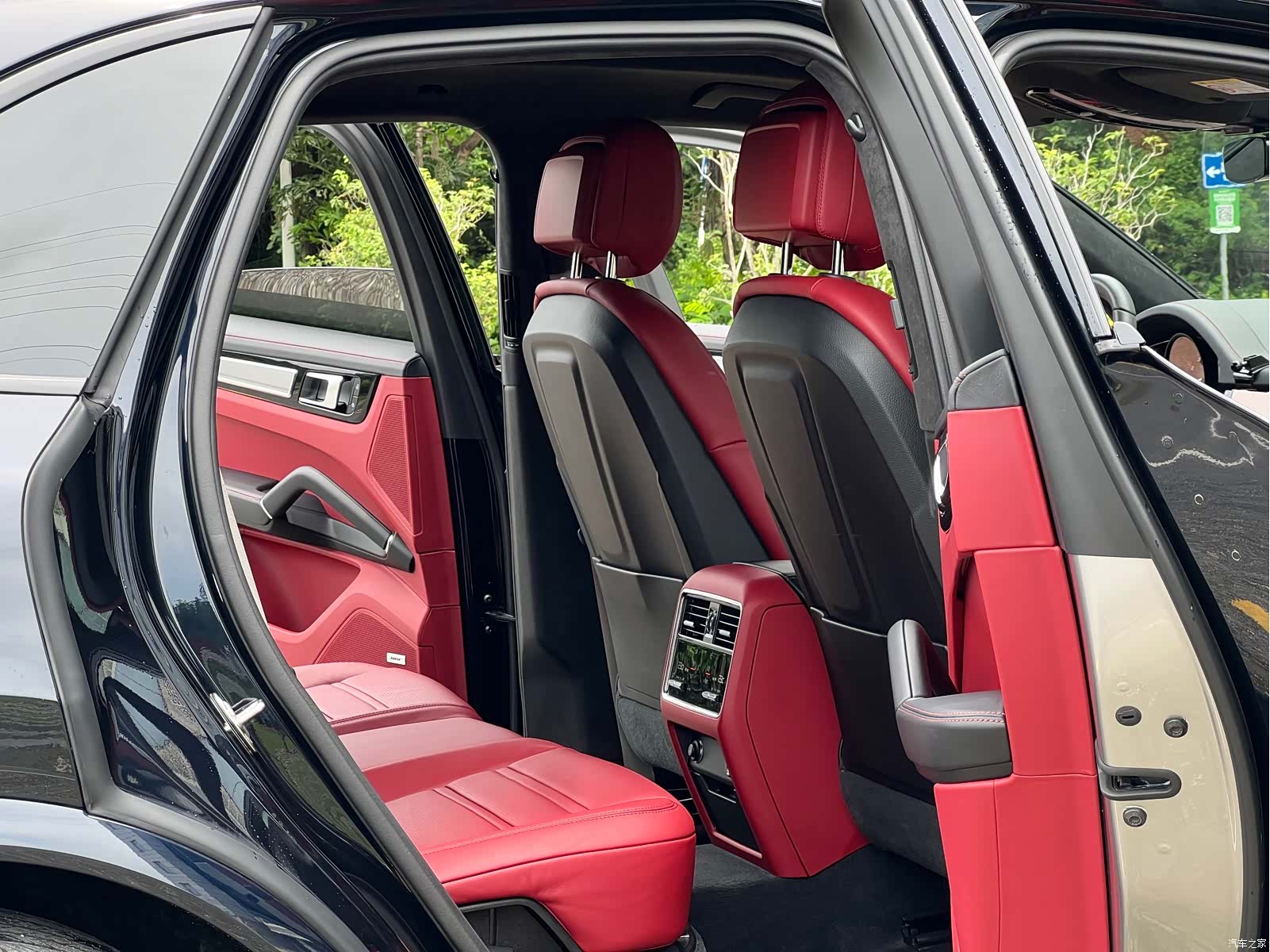 Porsche Cayenne, 2023 13