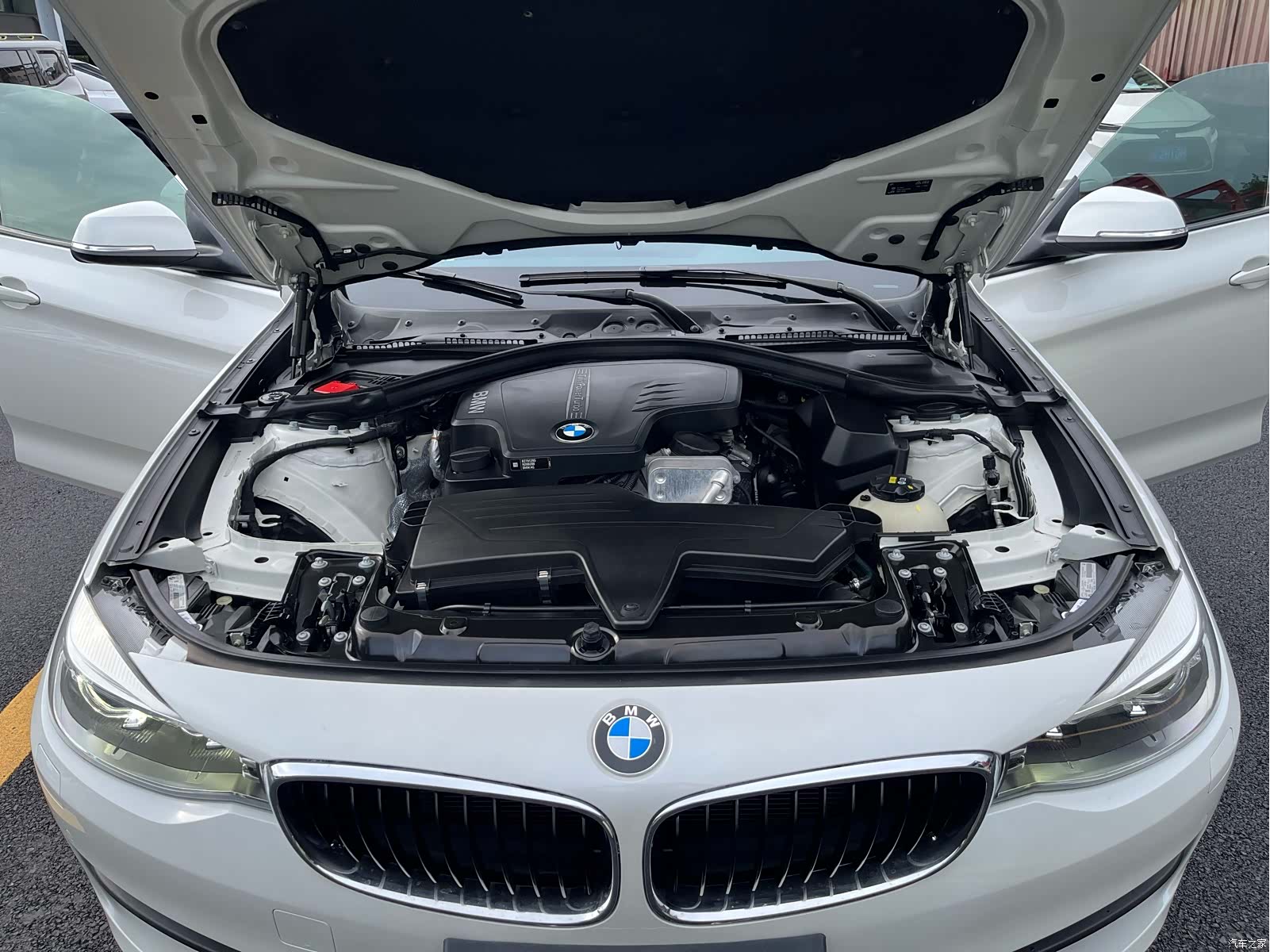 BMW 3 Series, 2016 23