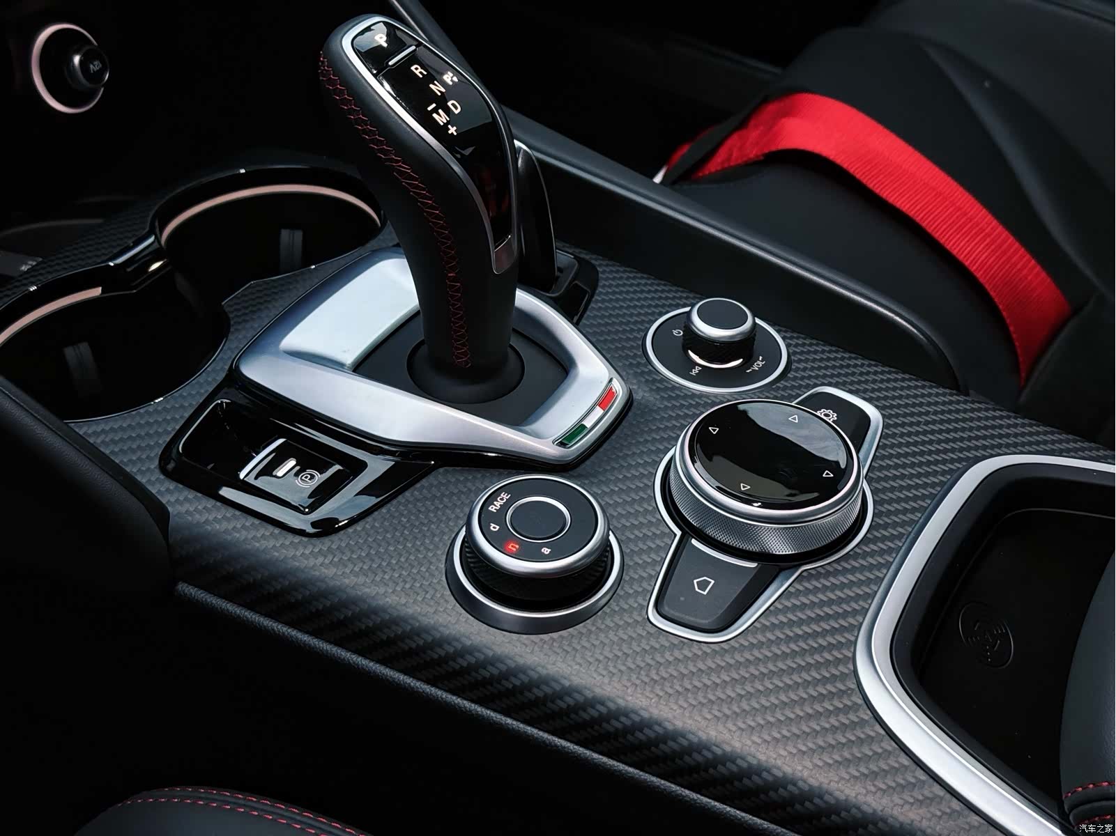 Alfa Romeo Giulia, 2023 11