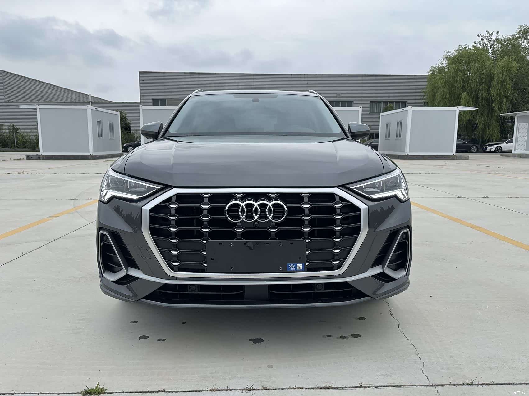 Audi Q3, 2023 2