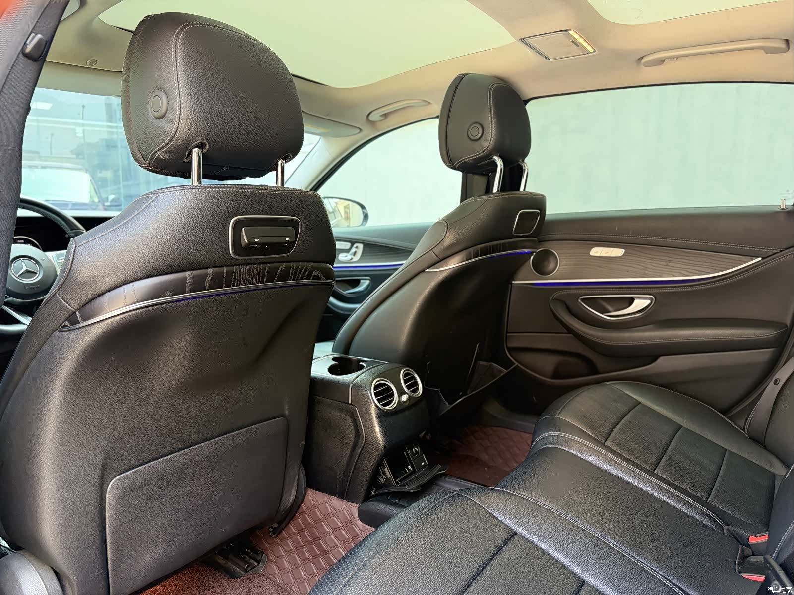 Mercedes-Benz E-Class, 2019 10