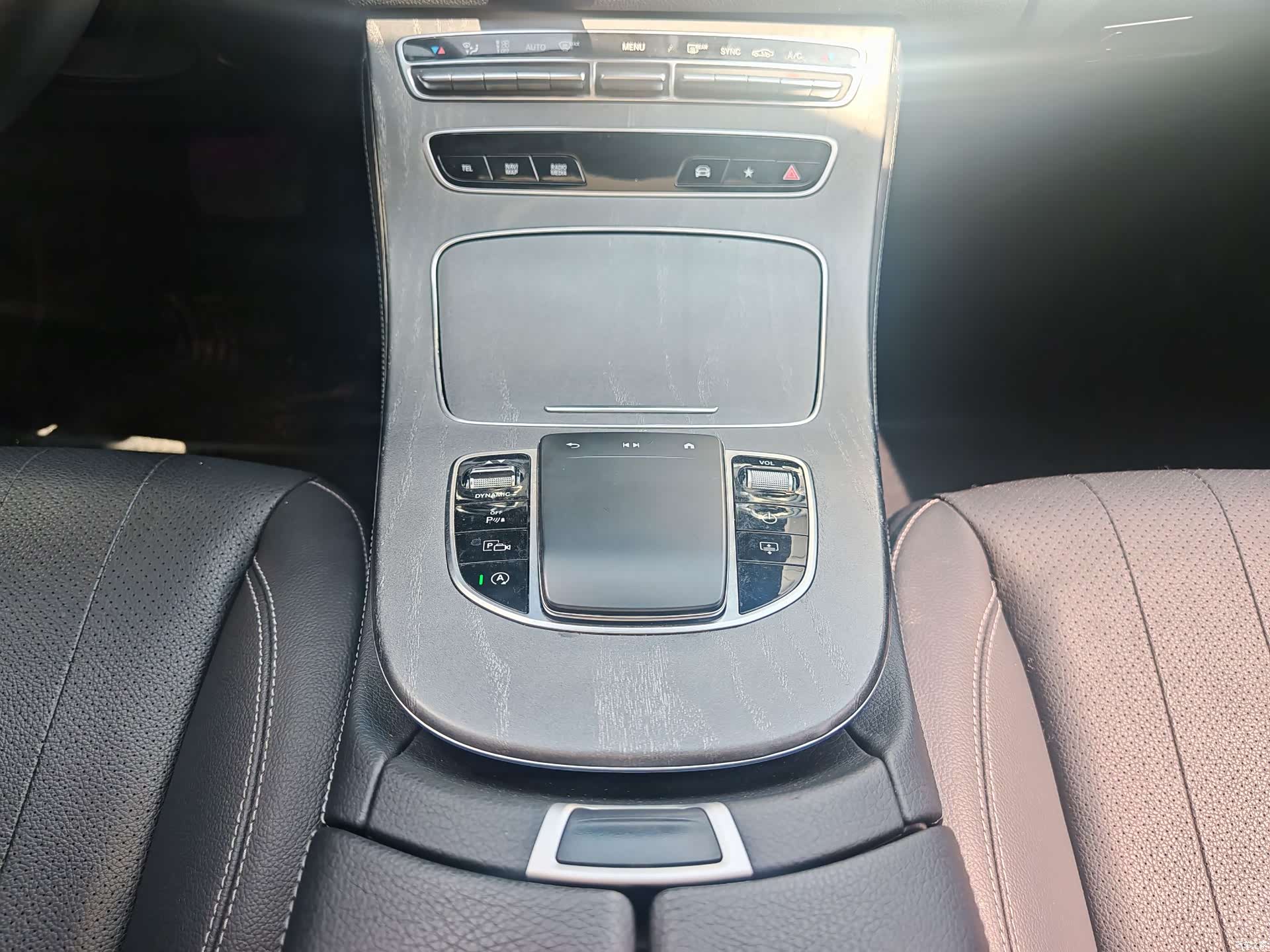 Mercedes-Benz E-Class, 2023 11