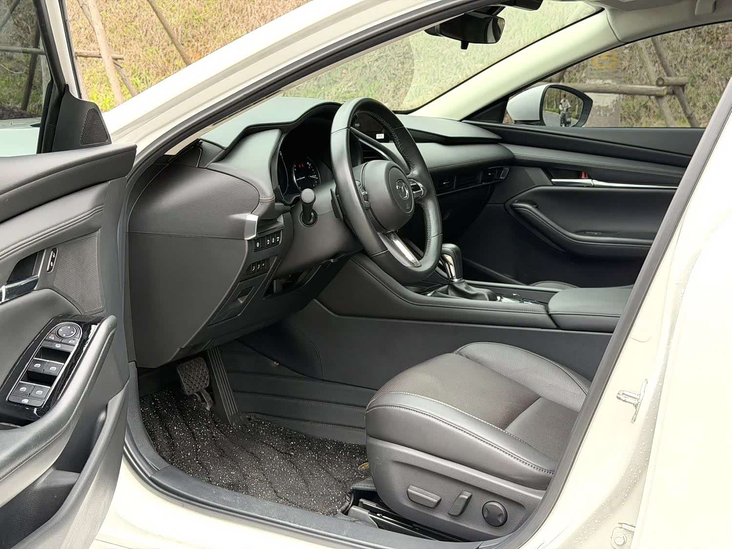 Mazda Mazda3, 2021 все фото