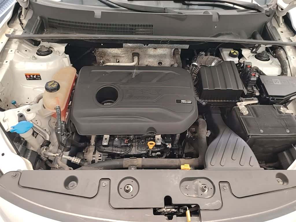Geely X6, 2021 16