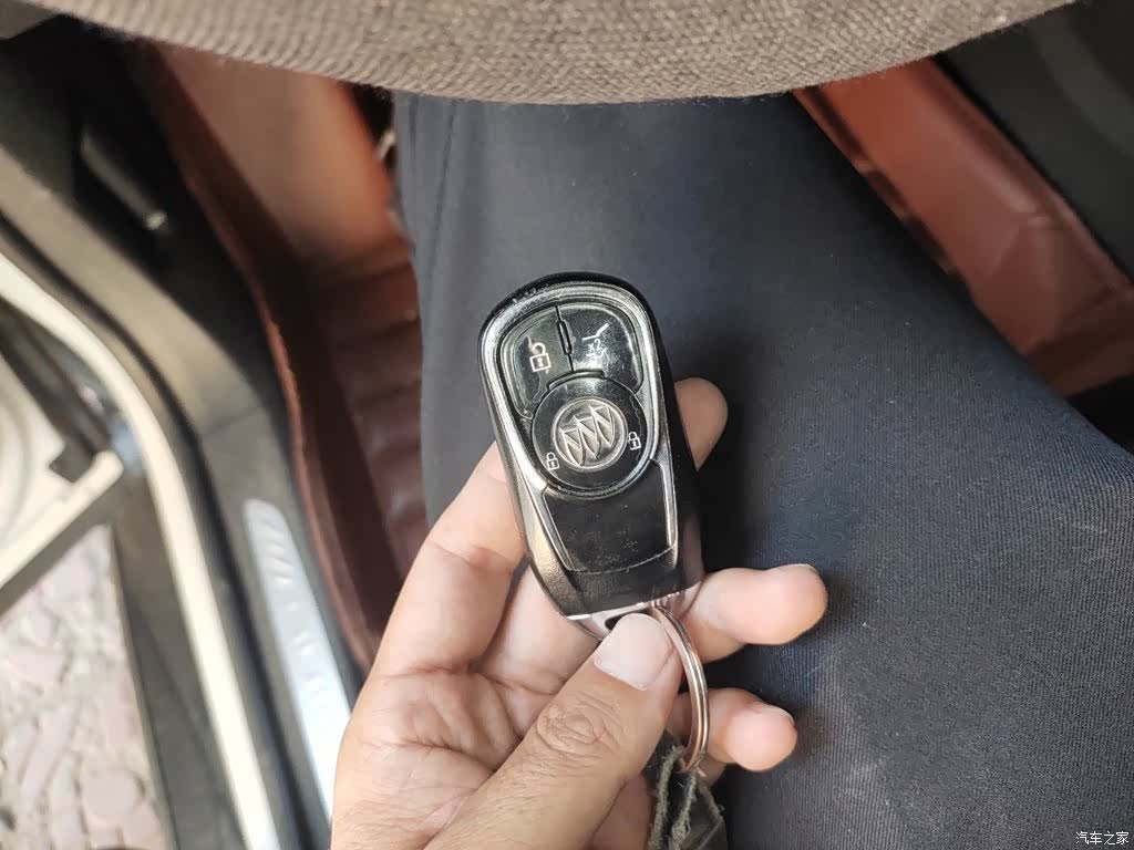 Buick Envision Plus, 2015 12