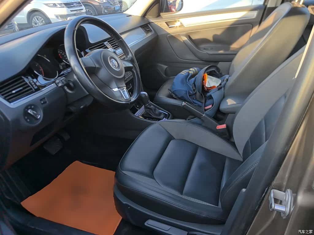 Volkswagen Bora, 2015 15