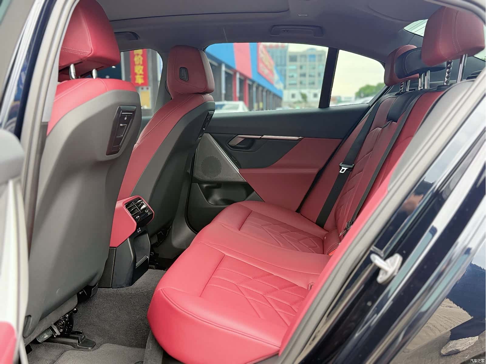 BMW 5 Series, 2024 13