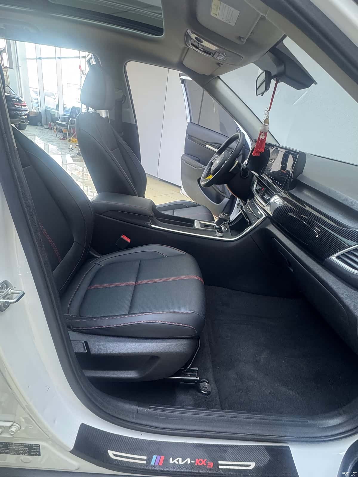 Kia KX3, 2022 10